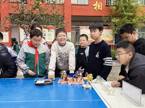 科技小制作_副本.jpg